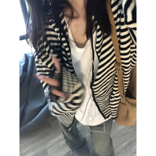 Black and White Striped Cardigan – Vintage Harajuku Zip-Up Knitwear - Sweaters - Long - Hooded - Cardigans - 2