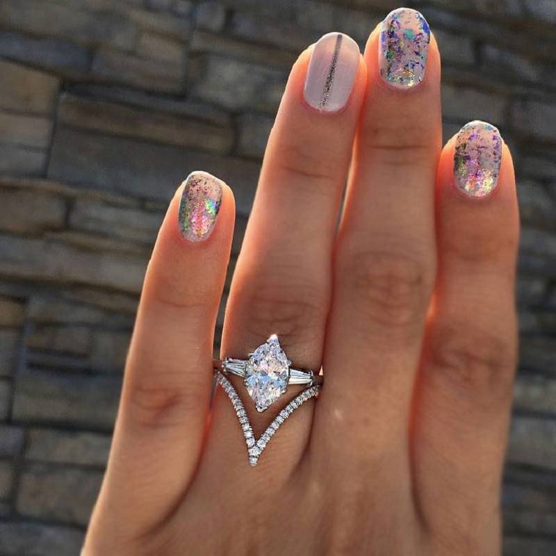 Crystal Decorated Wedding Ring - Kawaii Stop - Beauty, Cute, Fashion, Harajuku, Japanese, Jewelry, Kawaii, Korean, Ring, Rings, Silver, Streetwear, Wedding, Women's Jewelry, Zinc Alloy