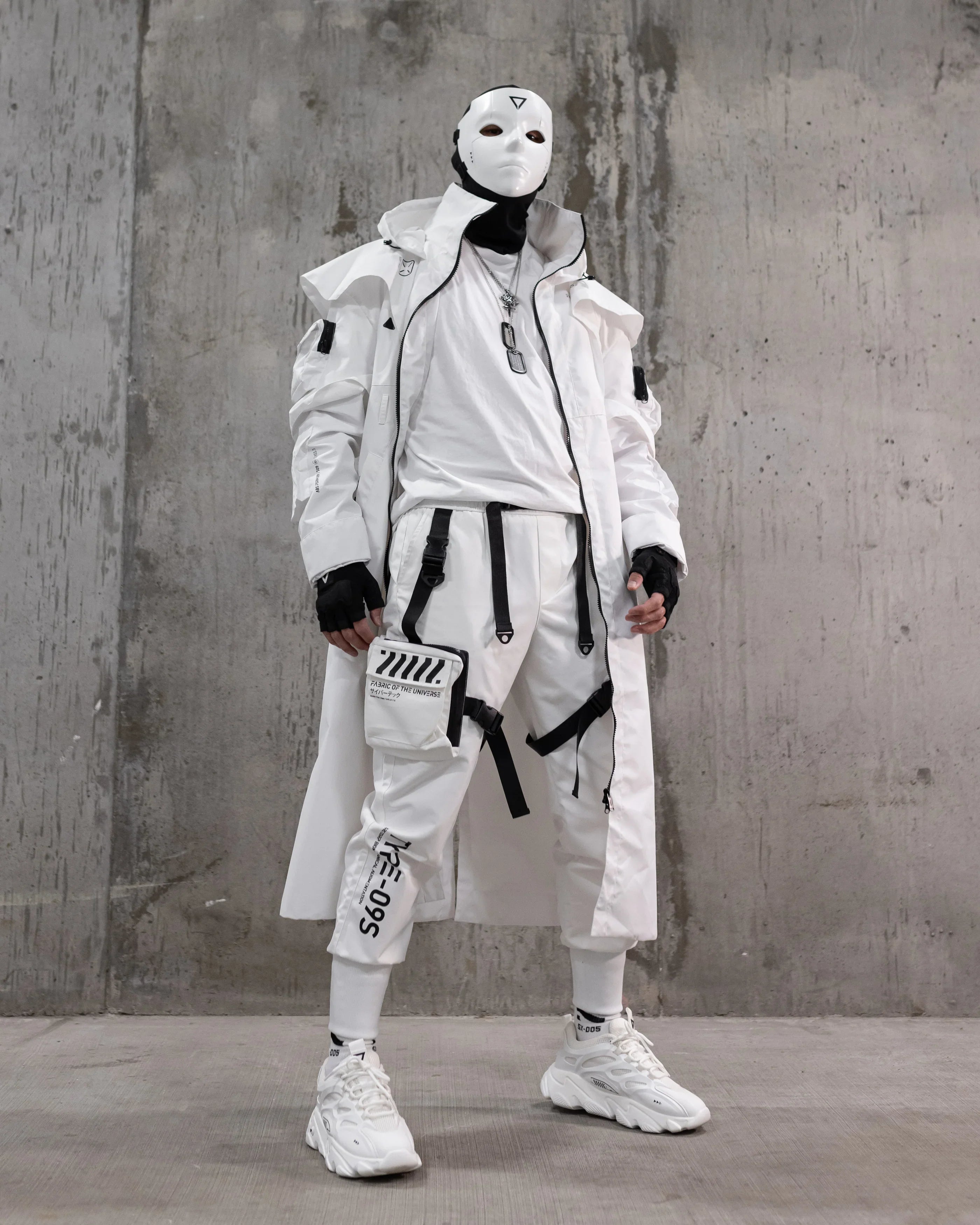 CC-020 White Commander's Trench Coat