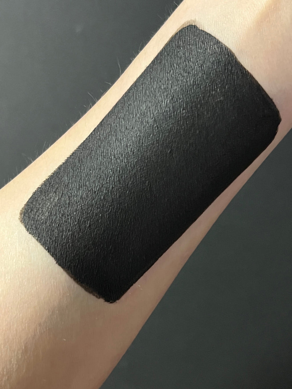 Raven Black Water Activated Graphic Liner