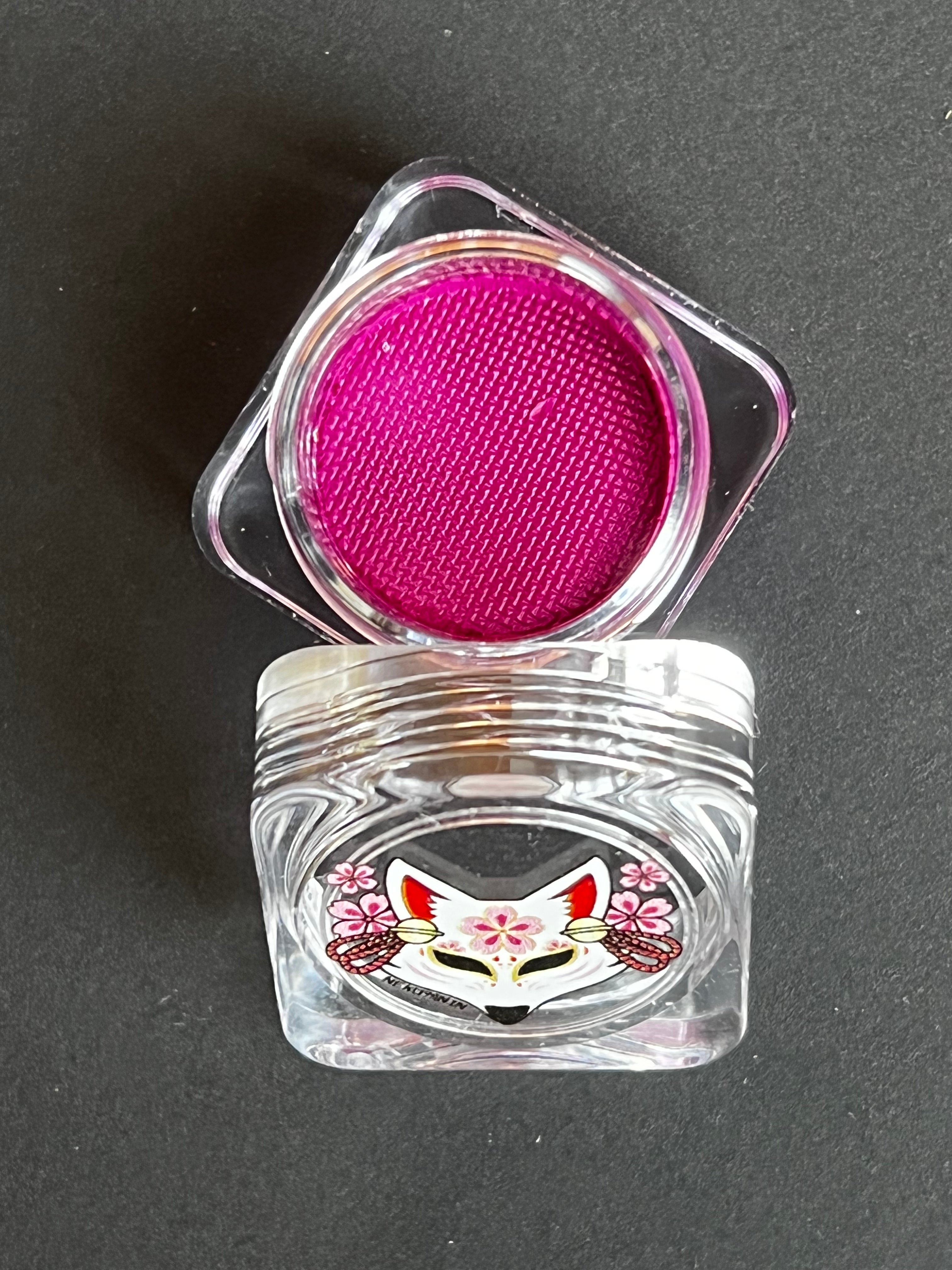 Fuchsia Pink Water Activated Graphic Liner