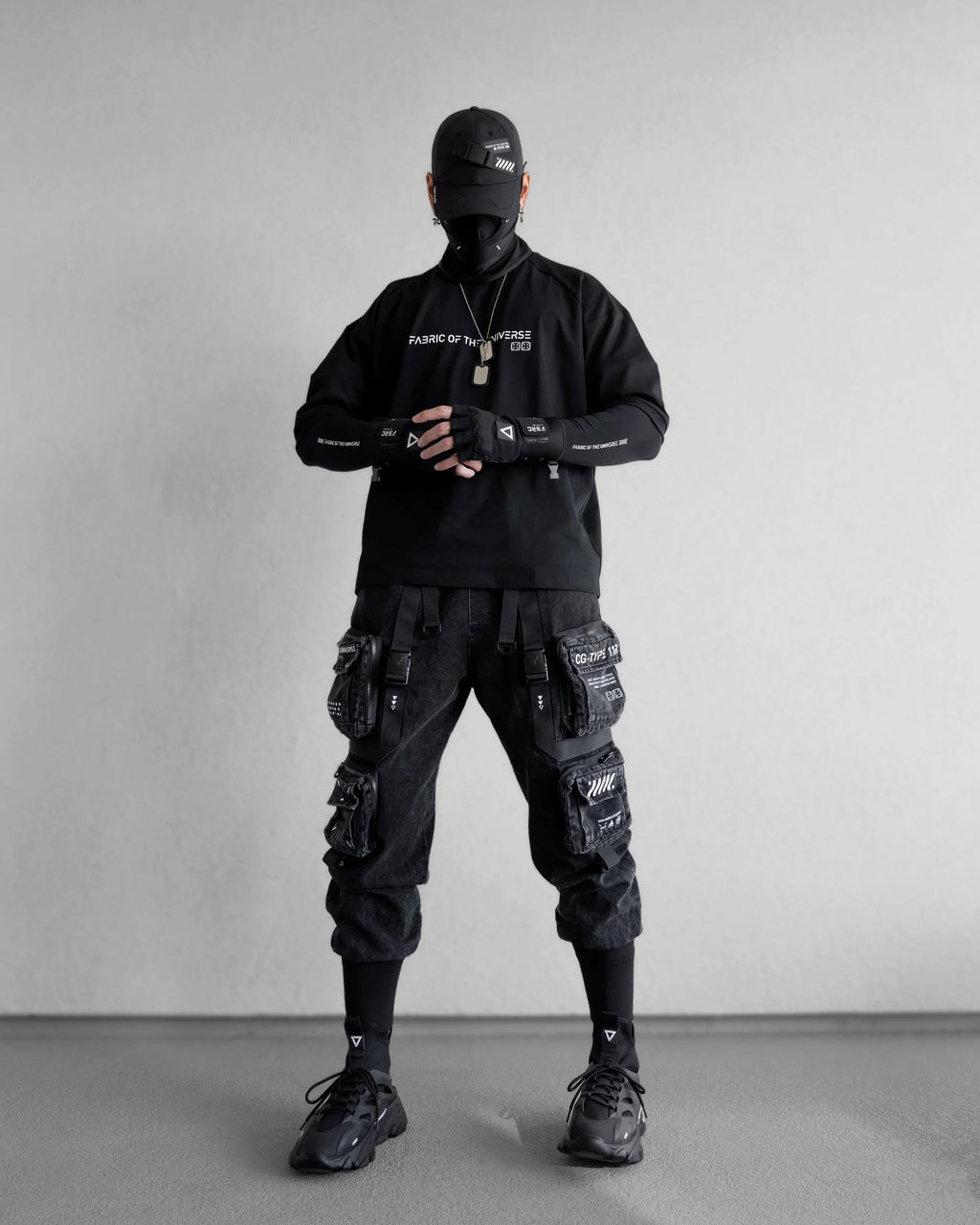 RGS-102A Oversized Raglan Techwear T-Shirt