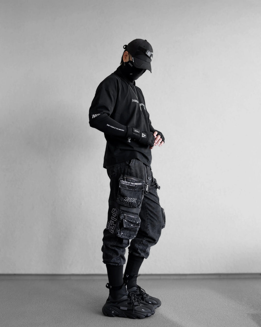 RGS-102A Oversized Raglan Techwear T-Shirt
