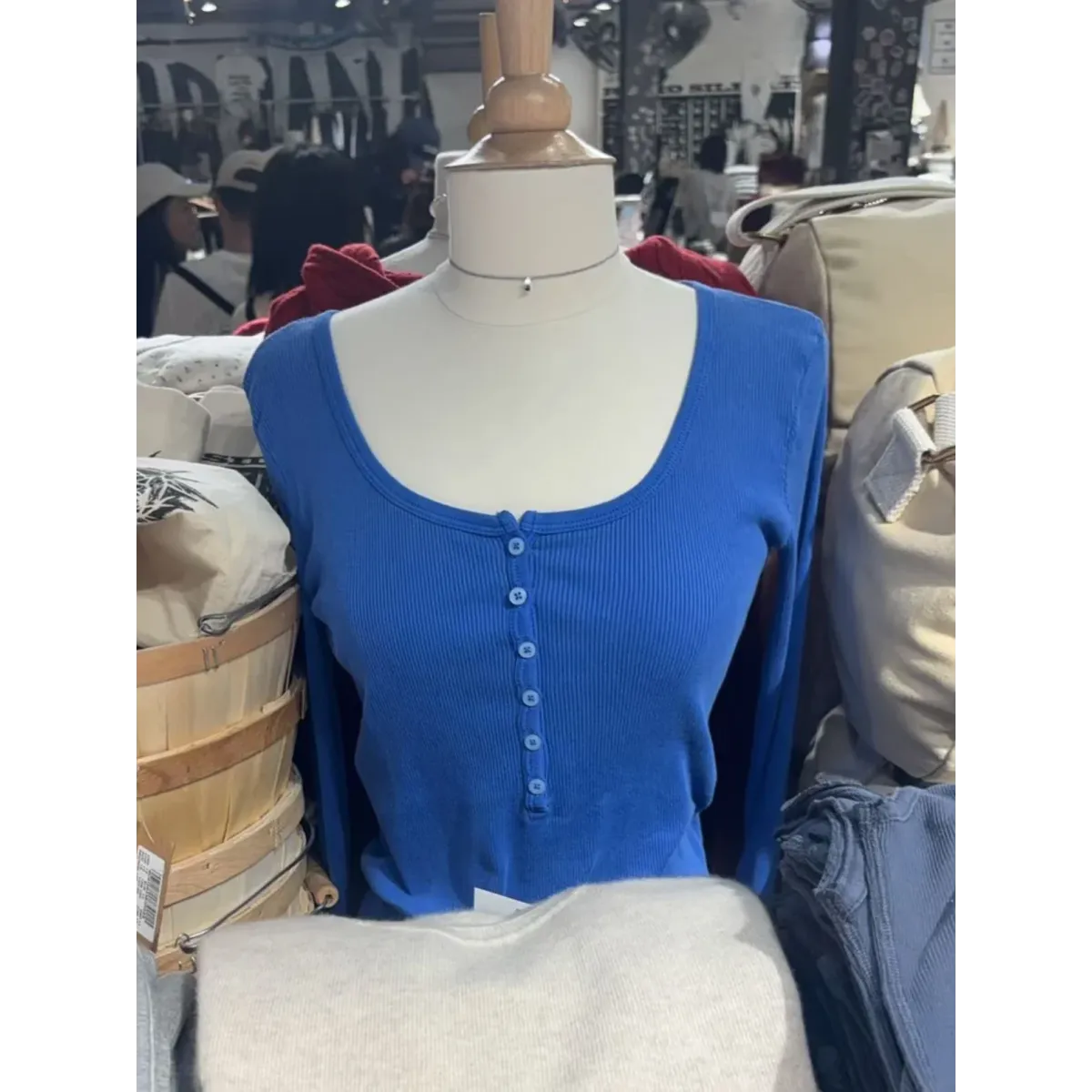 Six Button Ribbed Long Sleeve Slim Tee - T-Shirts - T-Shirt - 18