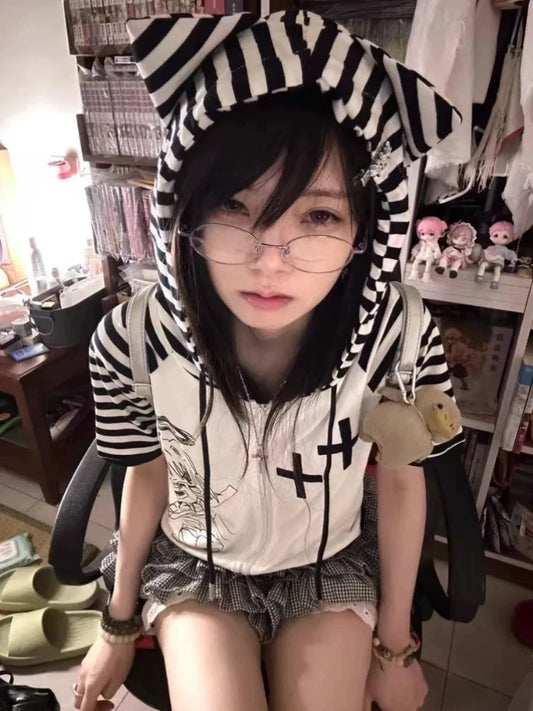 Striped Hooded T-Shirt – Harajuku Cartoon Print Loose Zip-Up Tee