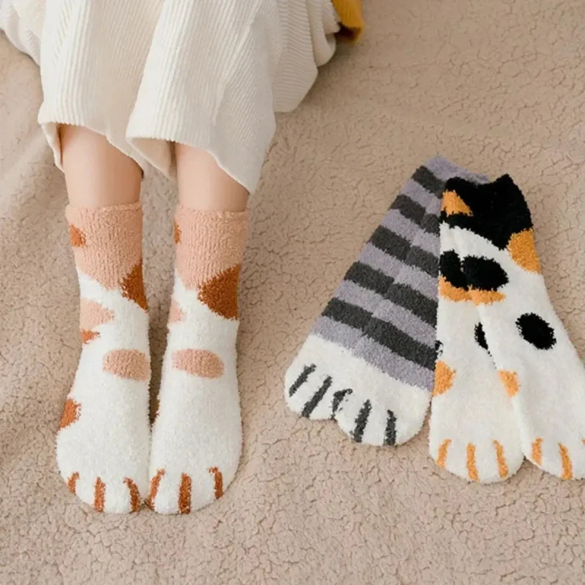 Cat Paw Cartoon Knit Middle Tube Socks - Harajuku Style - Accessories - 2