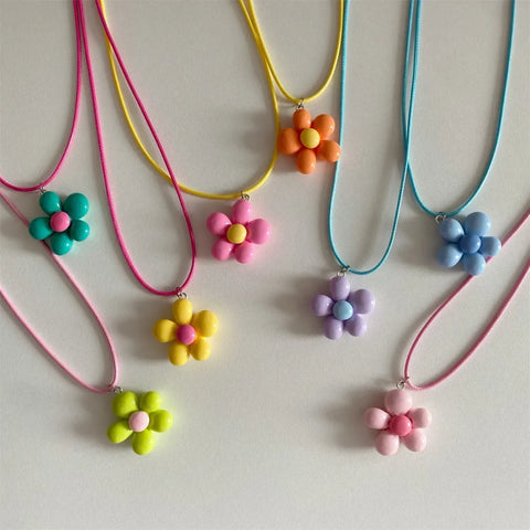 Sweet Colorful Flower Pendant Necklace