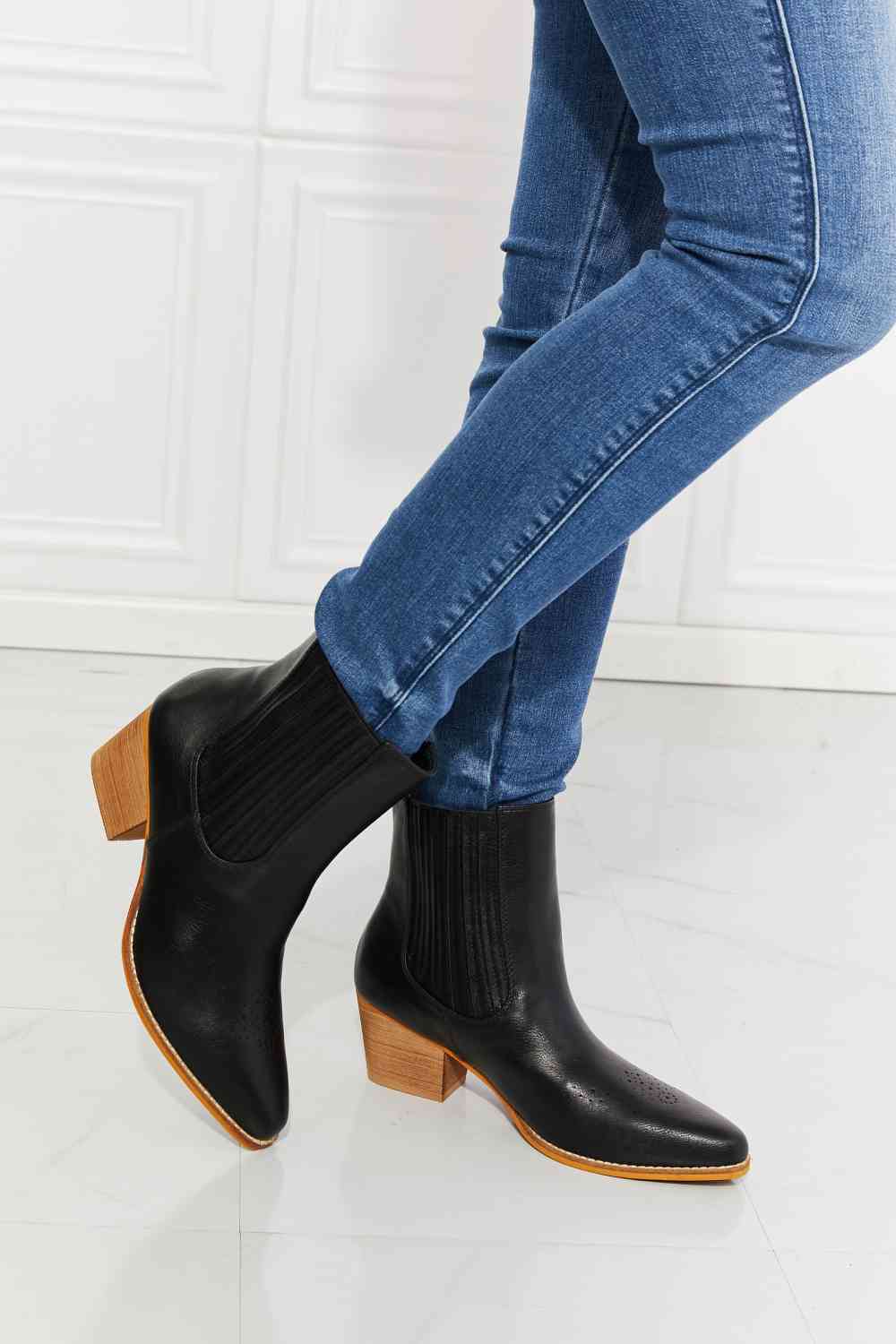 Love the Journey Stacked Heel Chelsea Boot in Black - Black / 6 - Accessories - Shoes - 1 - 2024