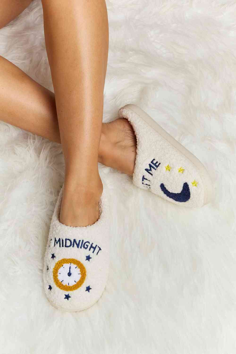 Printed Plush Slide Slippers - Midnight / S - Accessories - Shoes - 11 - 2024