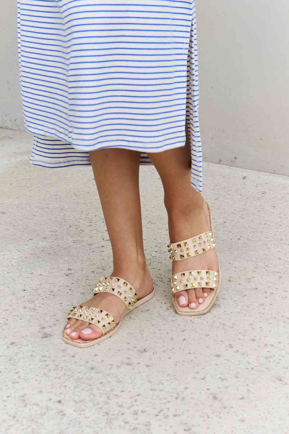 Studded Double Strap Slide Jelly Sandal - Beige / 6 - Accessories - Shoes - 1 - 2024