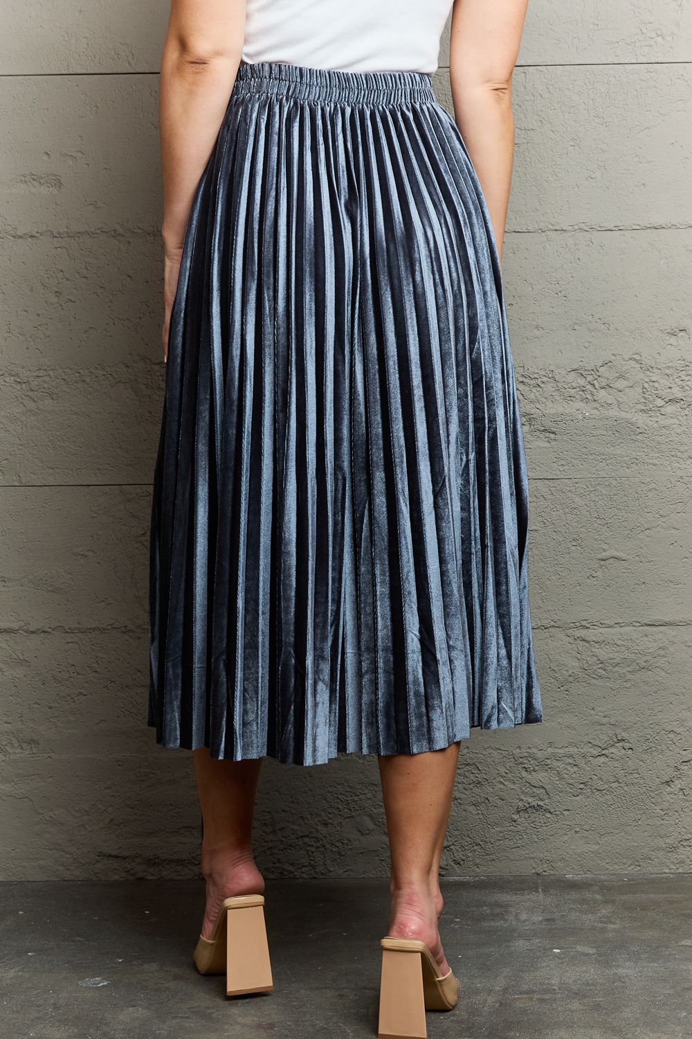 Accordion Pleated Flowy Midi Skirt - Dark Blue / One Size - Bottoms - Skirts - 2 - 2024