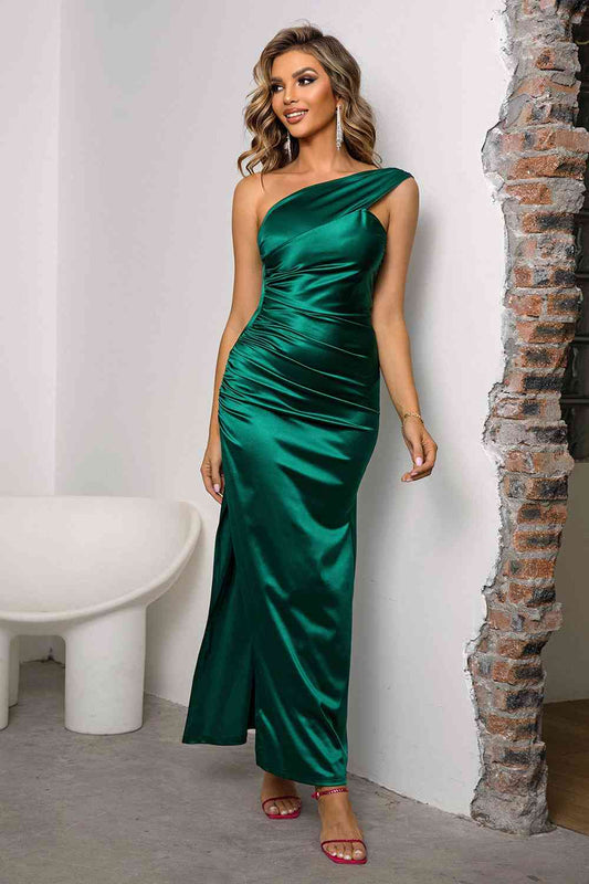 One-Shoulder Ruched Slit Maxi Dress - Green / XS - All Dresses - Dresses - 1 - 2024