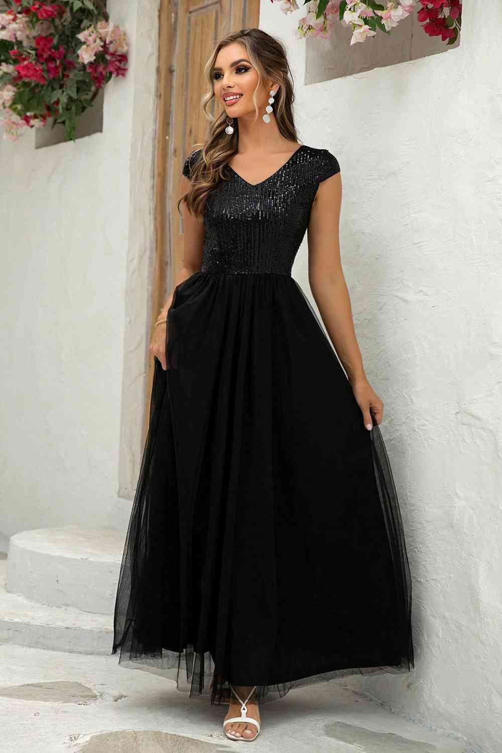 Sequin V-Neck Mesh Maxi Dress - Black / XS - All Dresses - Dresses - 17 - 2024