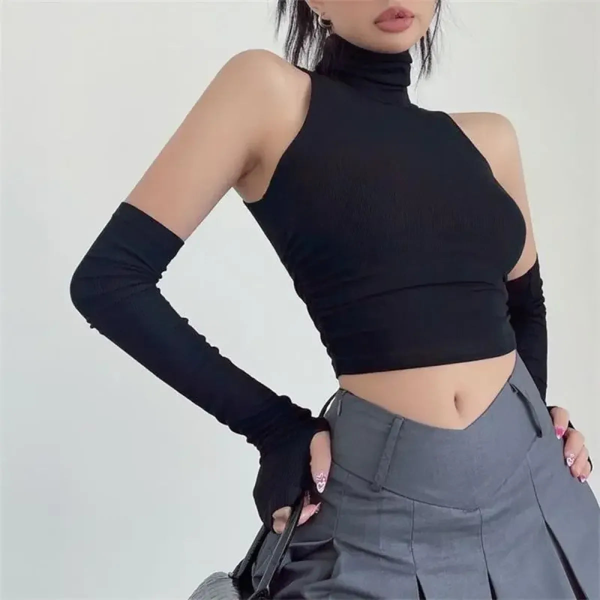 Bold Cutout Turtleneck Crop Top - Women’s Clothing & Accessories - 4