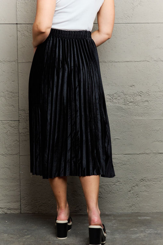 Accordion Pleated Flowy Midi Skirt - Black / One Size - Bottoms - Skirts - 2 - 2024