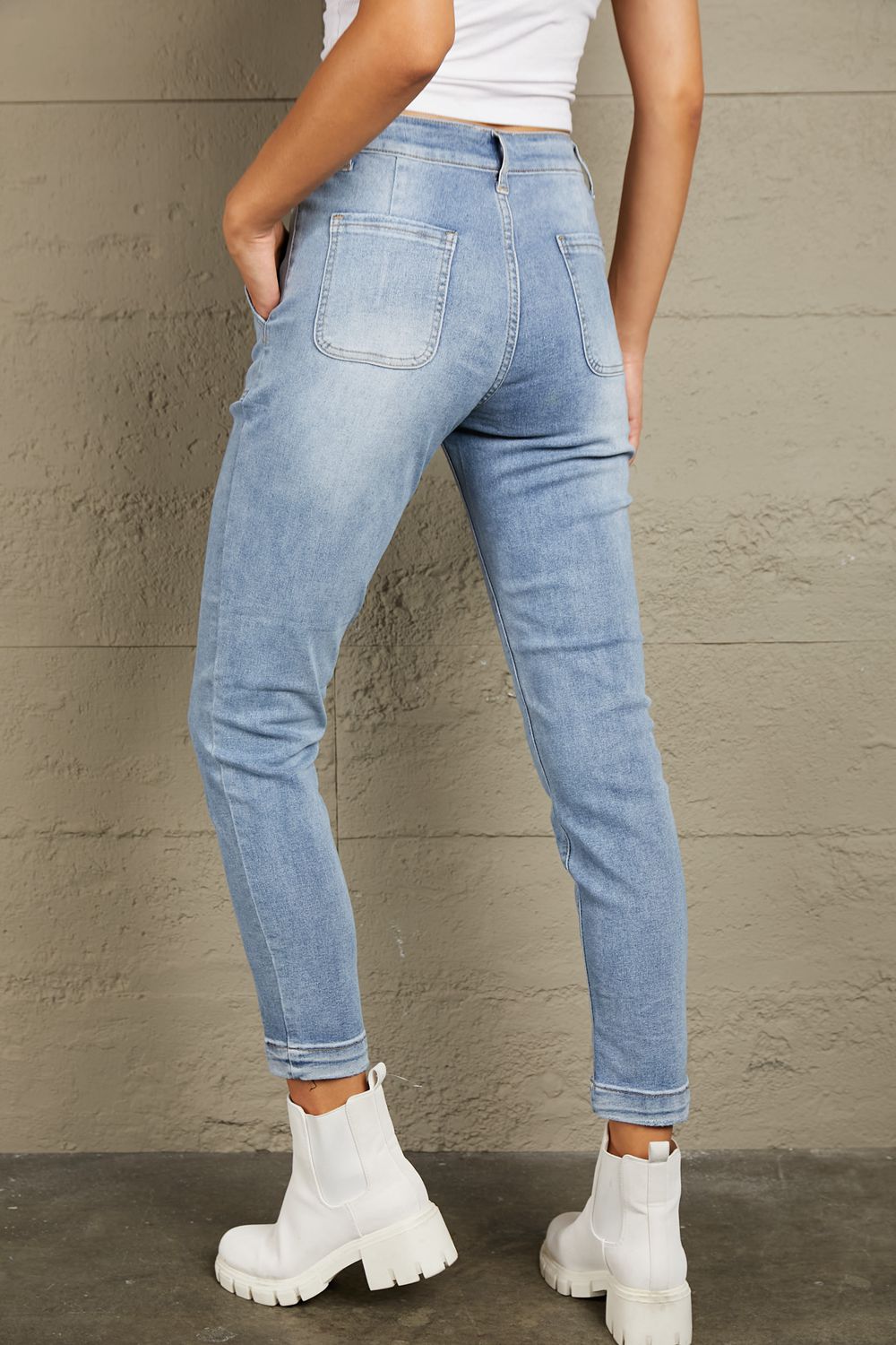 Button Fly Center Seam High Rise Jeans - Bottoms - Pants - 2 - 2024