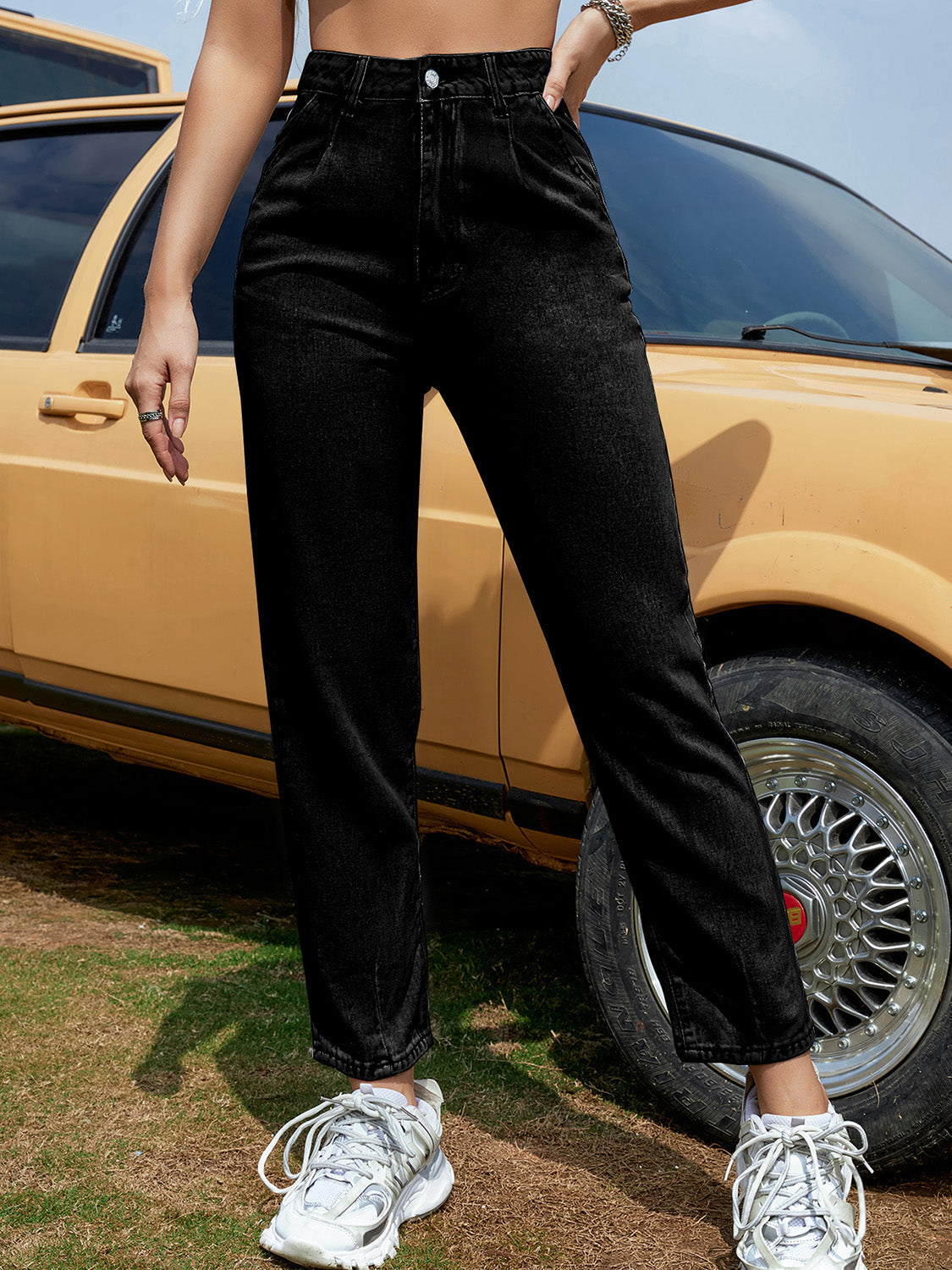 Buttoned Long Jeans - Black / XS - Bottoms - Pants - 1 - 2024