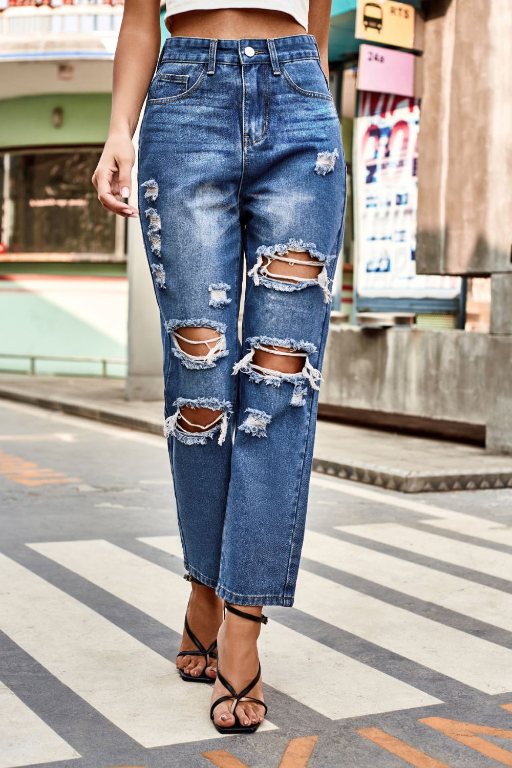 Distressed Buttoned Jeans with Pockets - Bottoms - Pants - 4 - 2024