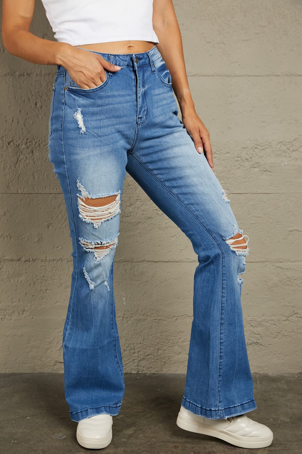 Distressed Flare Leg Jeans with Pockets - Bottoms - Pants - 3 - 2024