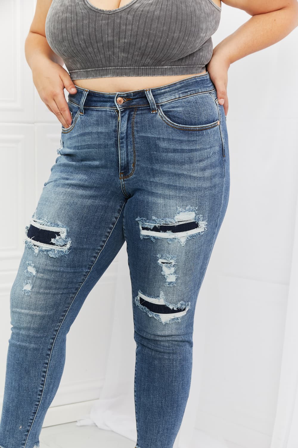 Distressed Patch Jeans - Bottoms - Pants - 4 - 2024