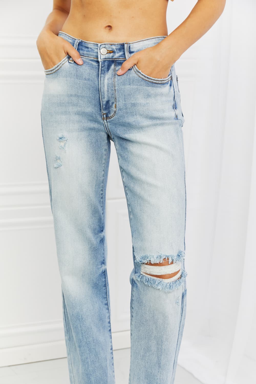 Distressed Straight Leg Jeans - Bottoms - Pants - 5 - 2024