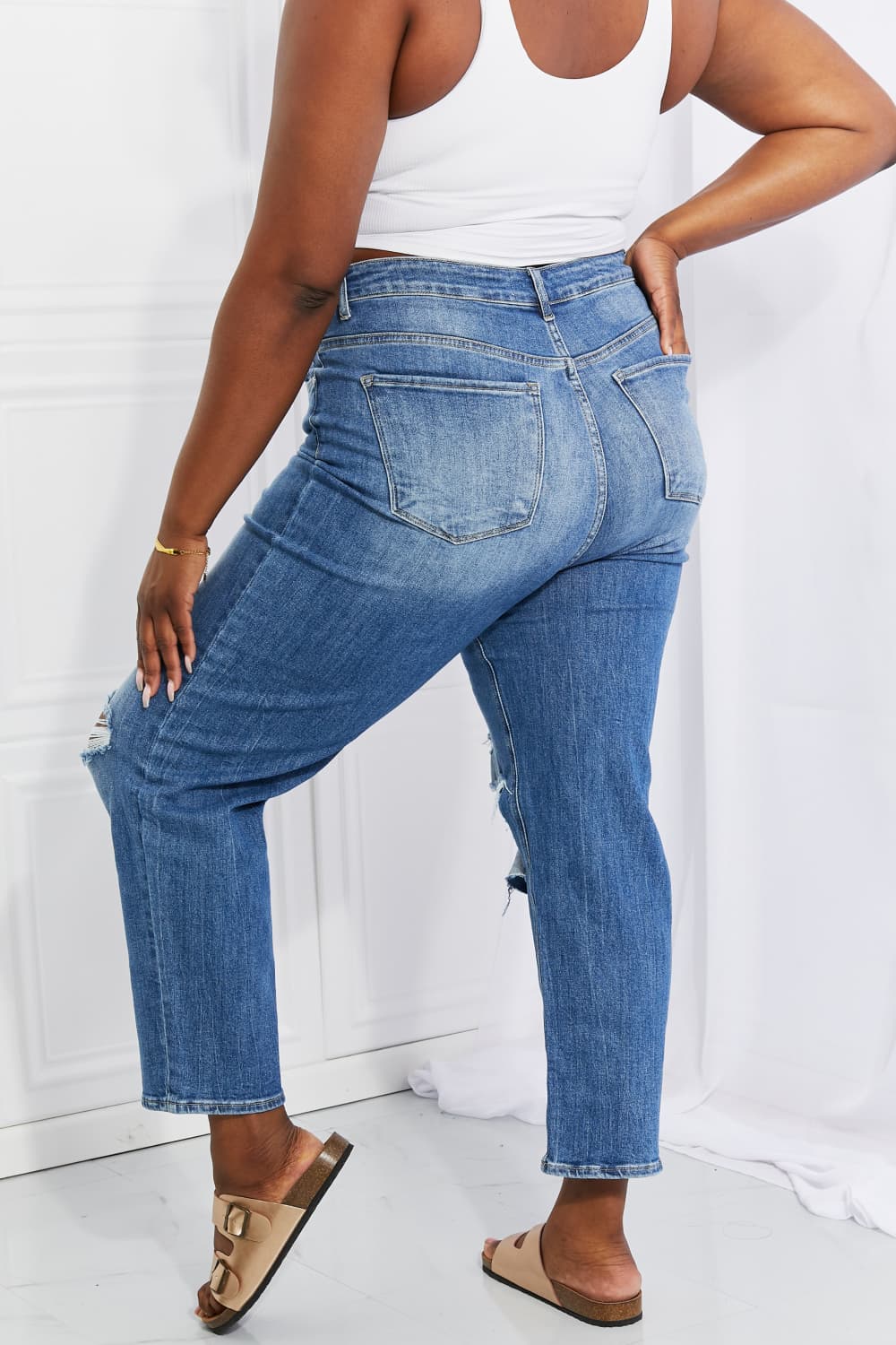 Emily High Rise Relaxed Jeans - Bottoms - Pants - 6 - 2024