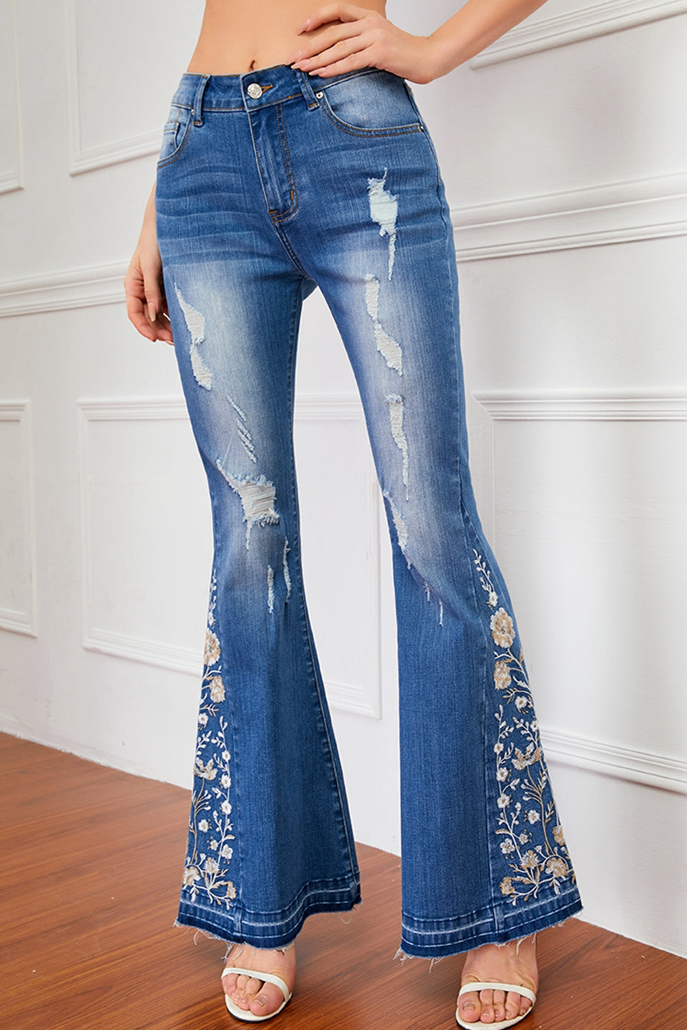 Flower Embroidery Distressed Jeans - Medium / S - Bottoms - Pants - 1 - 2024