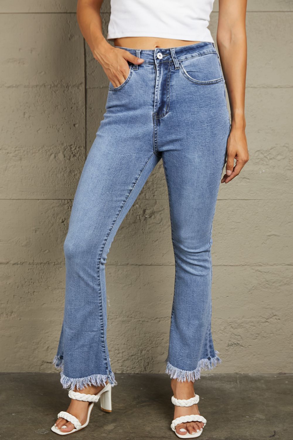 Frayed Hem Flare Jeans - Blue / S - Bottoms - Pants - 1 - 2024