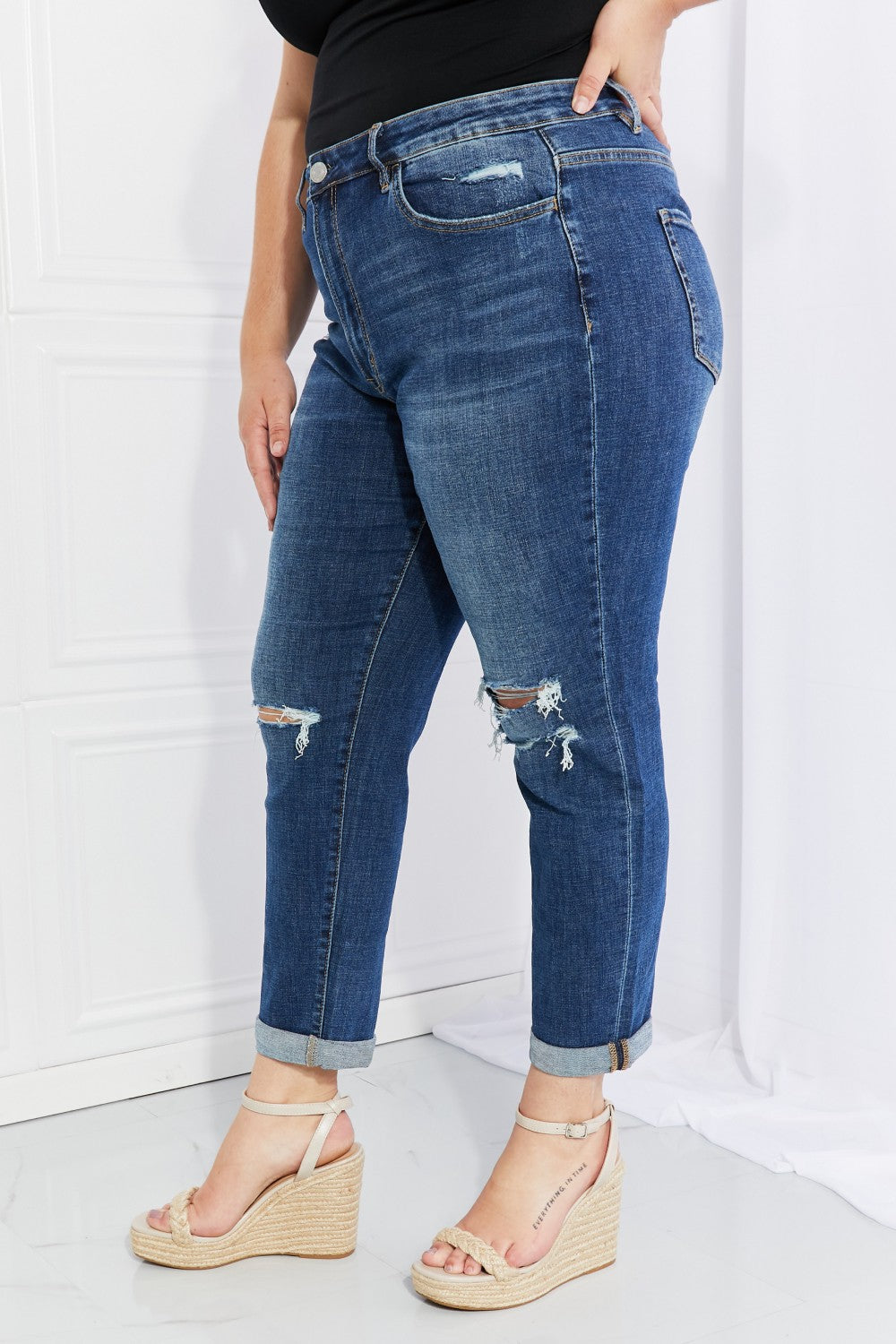 Full Size Distressed Cropped Jeans with Pockets - Bottoms - Pants - 3 - 2024