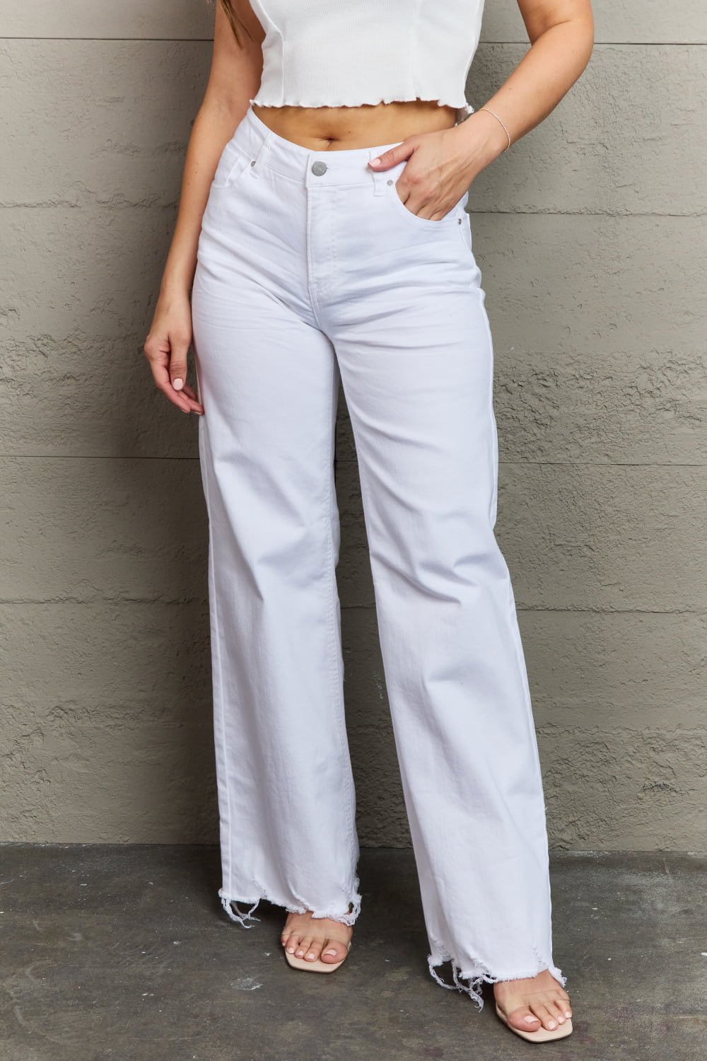 Full Size High Waist Wide Leg Jeans in White - White / Bottoms - Pants - 1 - 2024