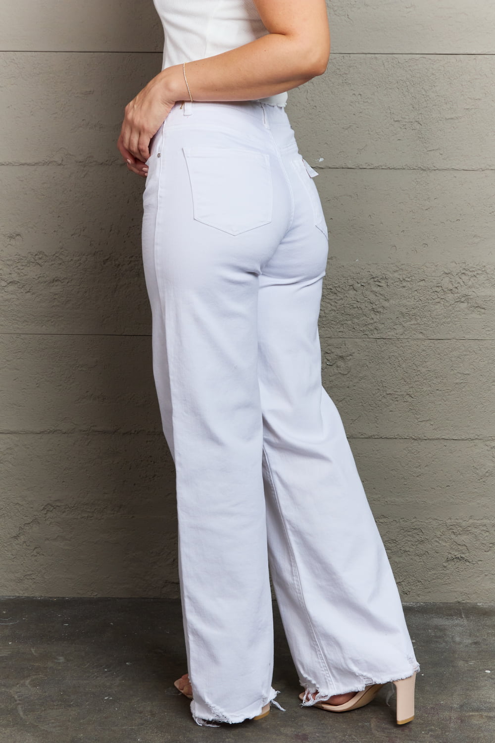 Full Size High Waist Wide Leg Jeans in White - Bottoms - Pants - 2 - 2024