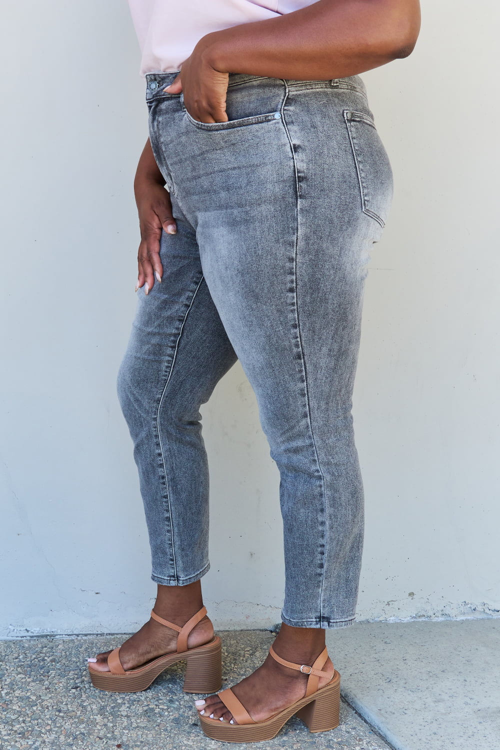 Full Size High Waisted Stone Wash Slim Fit Jeans - Bottoms - Pants - 6 - 2024