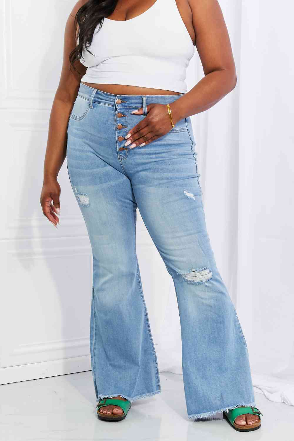 Full Size Jess Button Flare Jeans - Bottoms - Pants - 6 - 2024