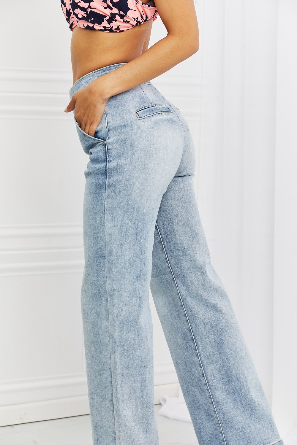 Full Size Luisa Wide Flare Jeans - Bottoms - Pants - 4 - 2024