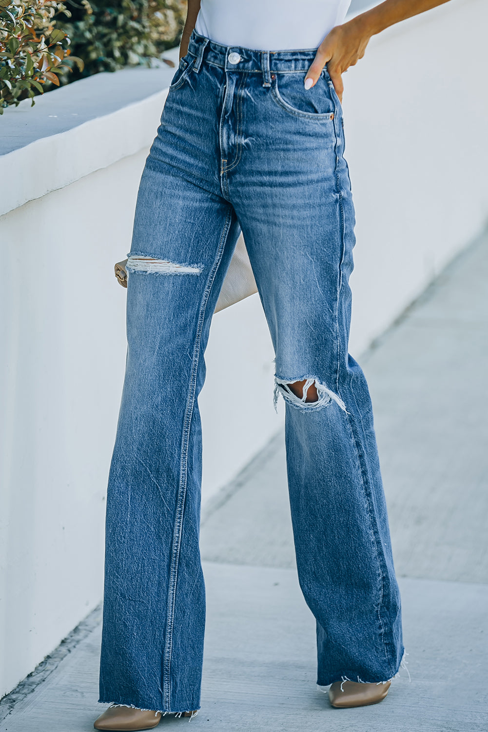 High-Rise Distressed Raw Hem Jeans - Bottoms - Pants - 3 - 2024