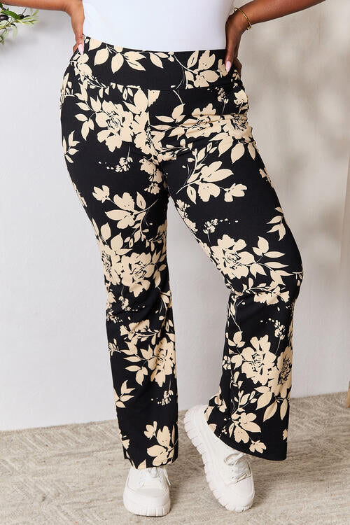 High Waist Floral Flare Pants - Black / S - Bottoms - Pants - 1 - 2024
