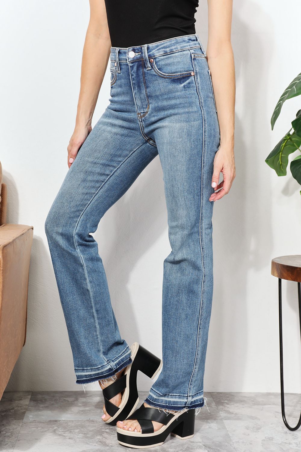 High Waist Jeans with Pockets - Bottoms - Pants - 3 - 2024
