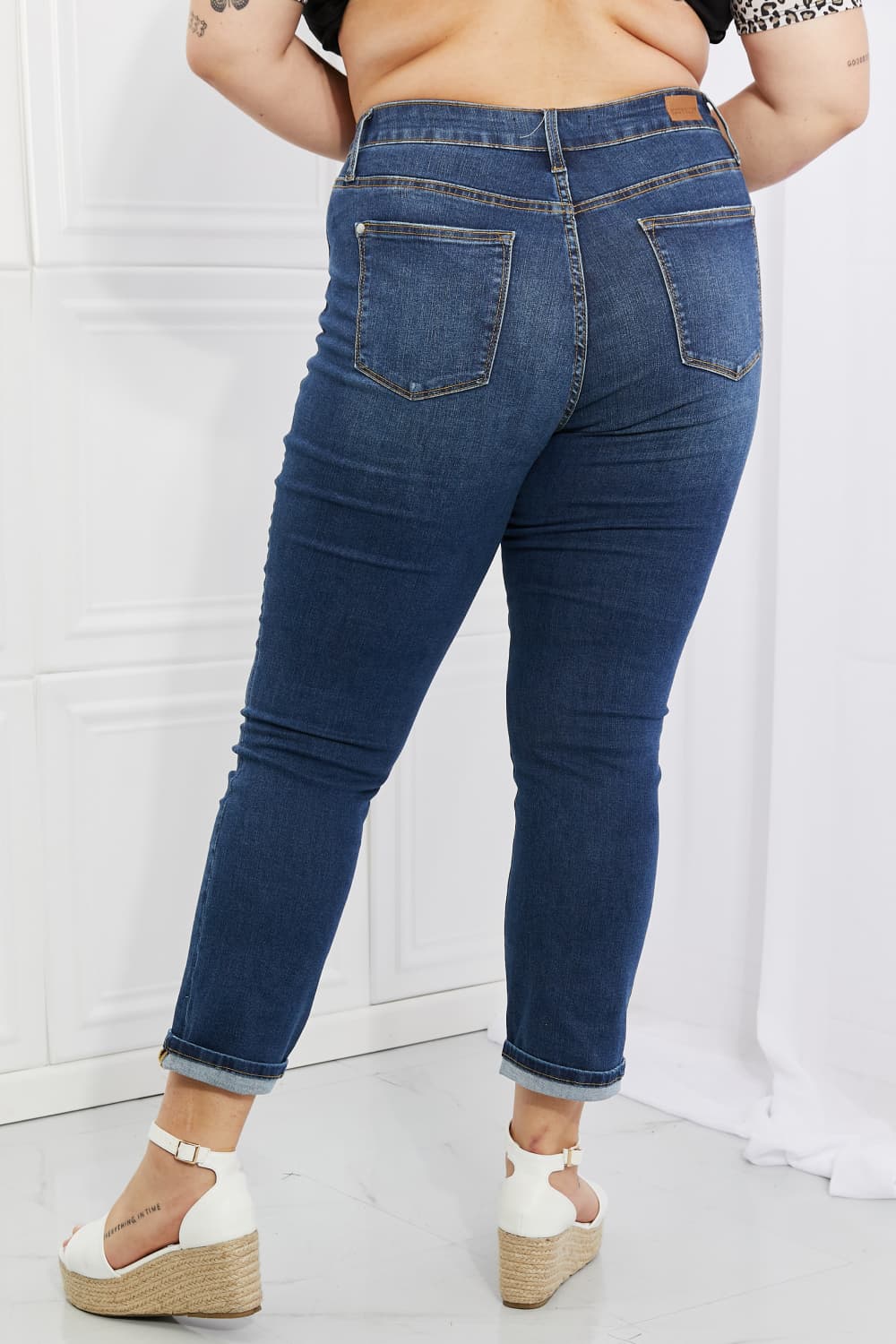 High Waisted Cuffed Boyfriend Jeans - Bottoms - Pants - 8 - 2024