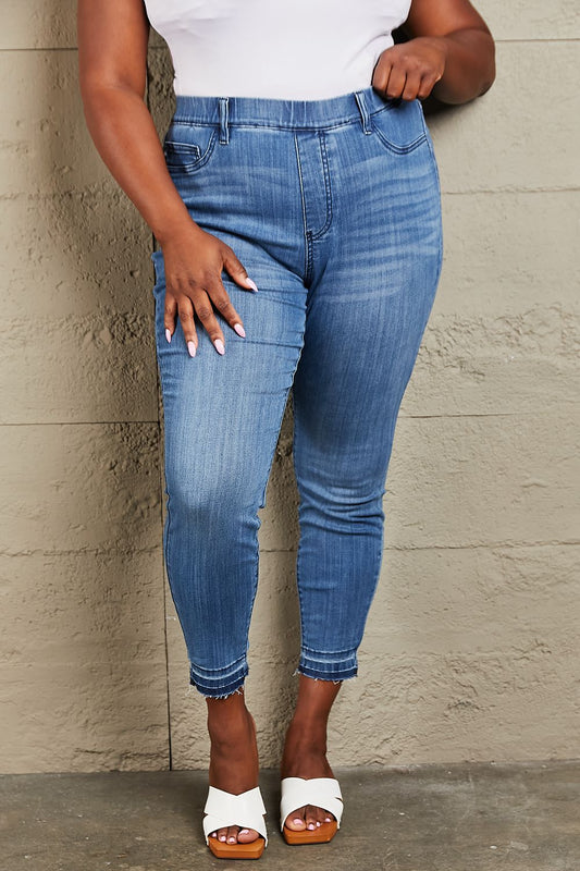 High Waisted Pull On Skinny Jeans - Medium / 0(24) - Bottoms - Pants - 1 - 2024