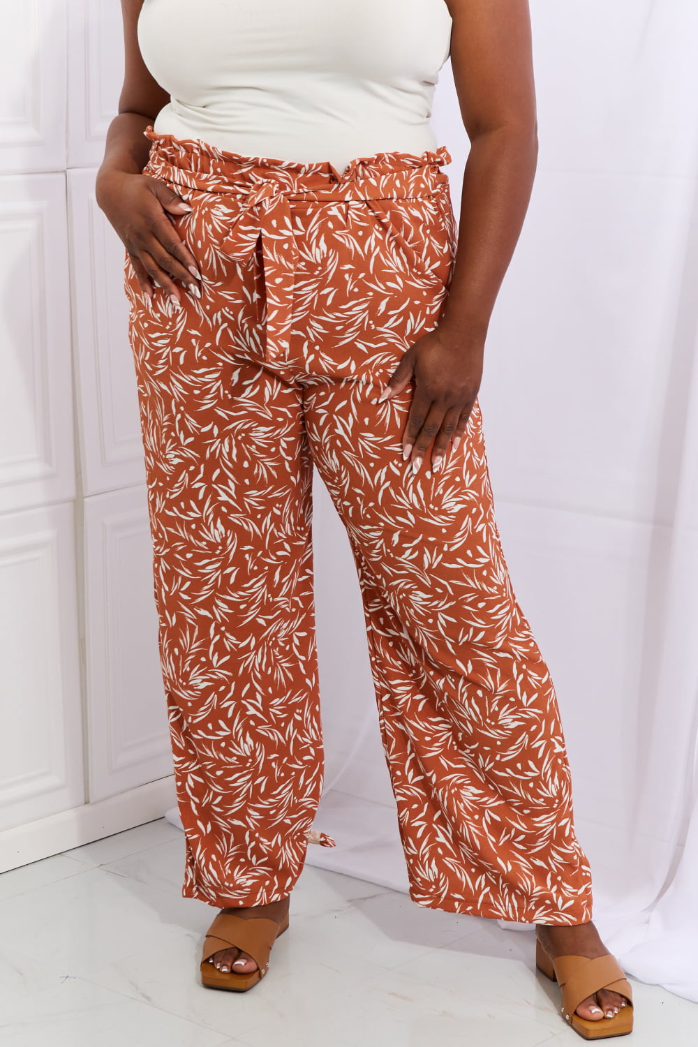 Right Angle Full Size Geometric Printed Pants in Red Orange - Bottoms - Pants - 6 - 2024