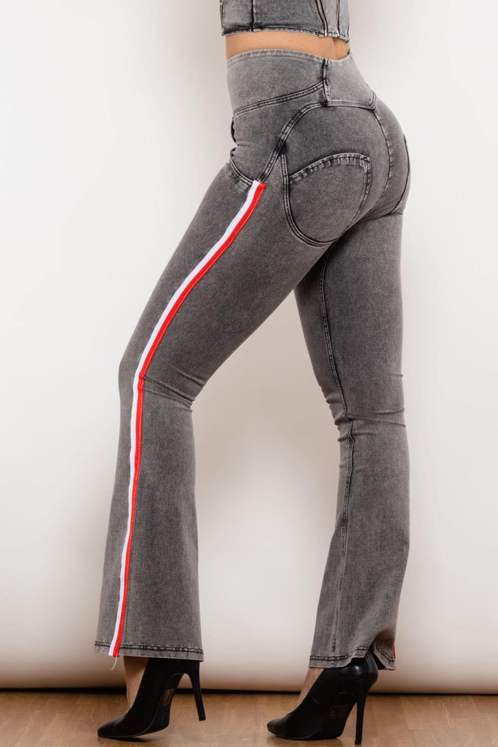 Side Stripe High Waist Zip Closure Jeans - Gray / XS - Bottoms - Pants - 1 - 2024