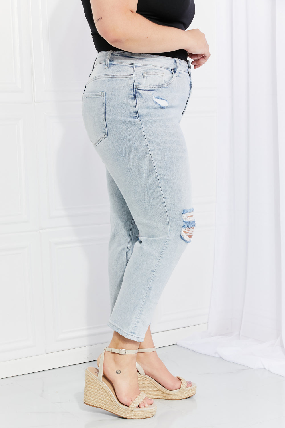 Stand Out Full Size Distressed Cropped Jeans - Bottoms - Pants - 9 - 2024