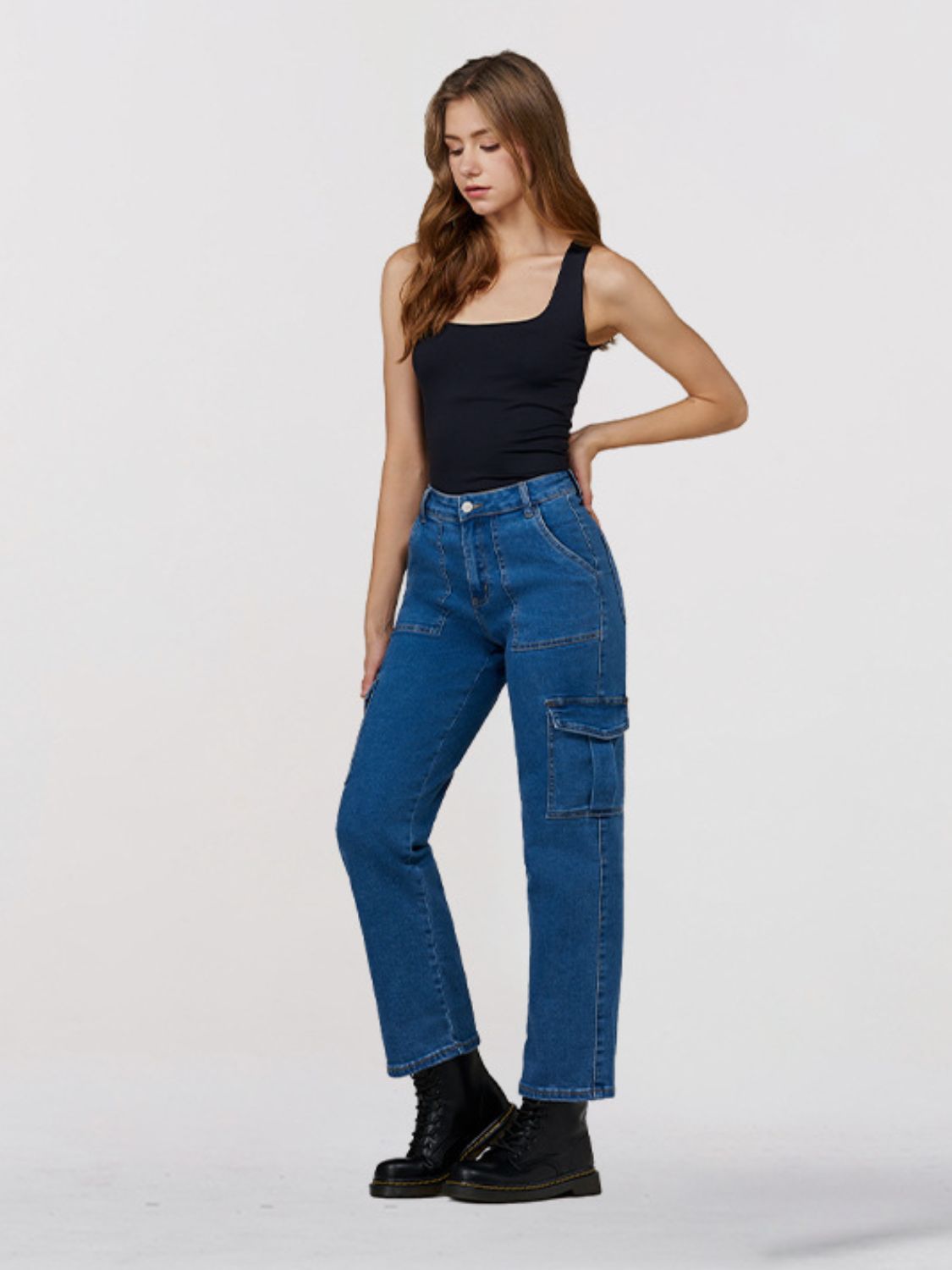 Straight Leg Jeans with Pockets - Bottoms - Pants - 3 - 2024