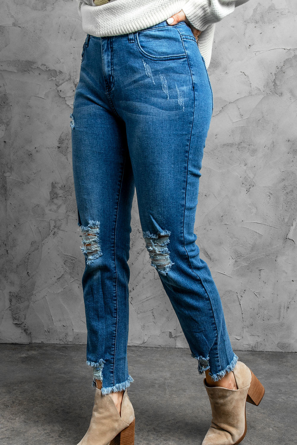 Stylish Distressed Cropped Jeans - Bottoms - Pants - 3 - 2024