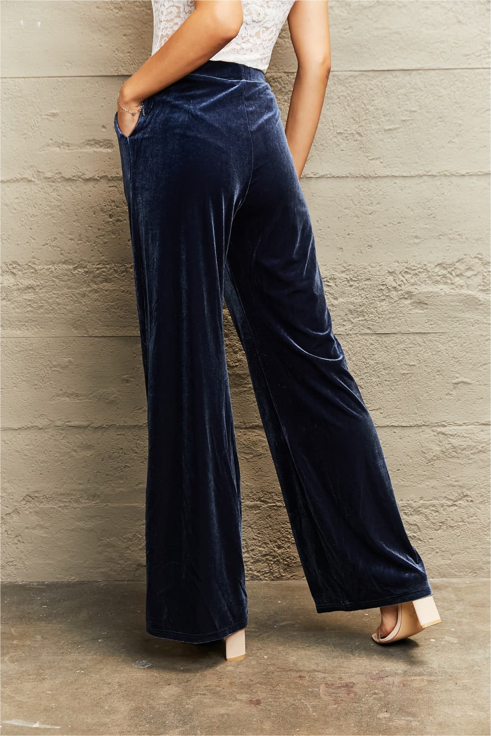 Wide Leg Pants with Pockets - Bottoms - Pants - 2 - 2024