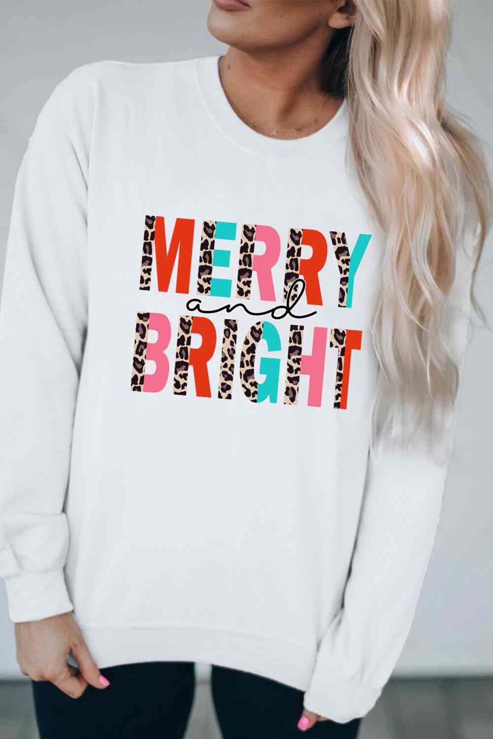 MERRY AND BRIGHT Graphic Sweatshirt - T-Shirts - Shirts & Tops - 3 - 2024