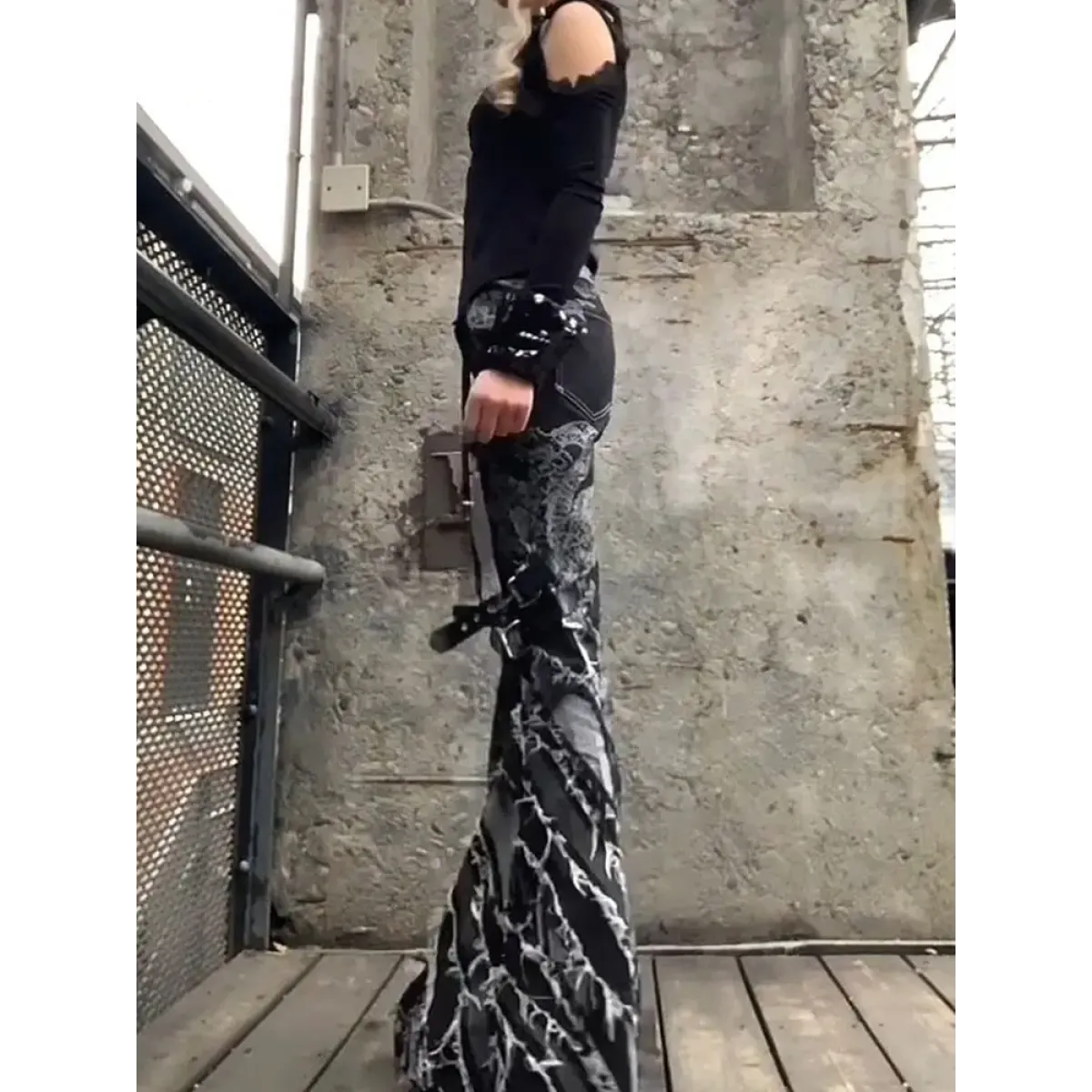 Gothic Y2K Flare Ripped Strap Jeans - Bottoms - Jeans - 3