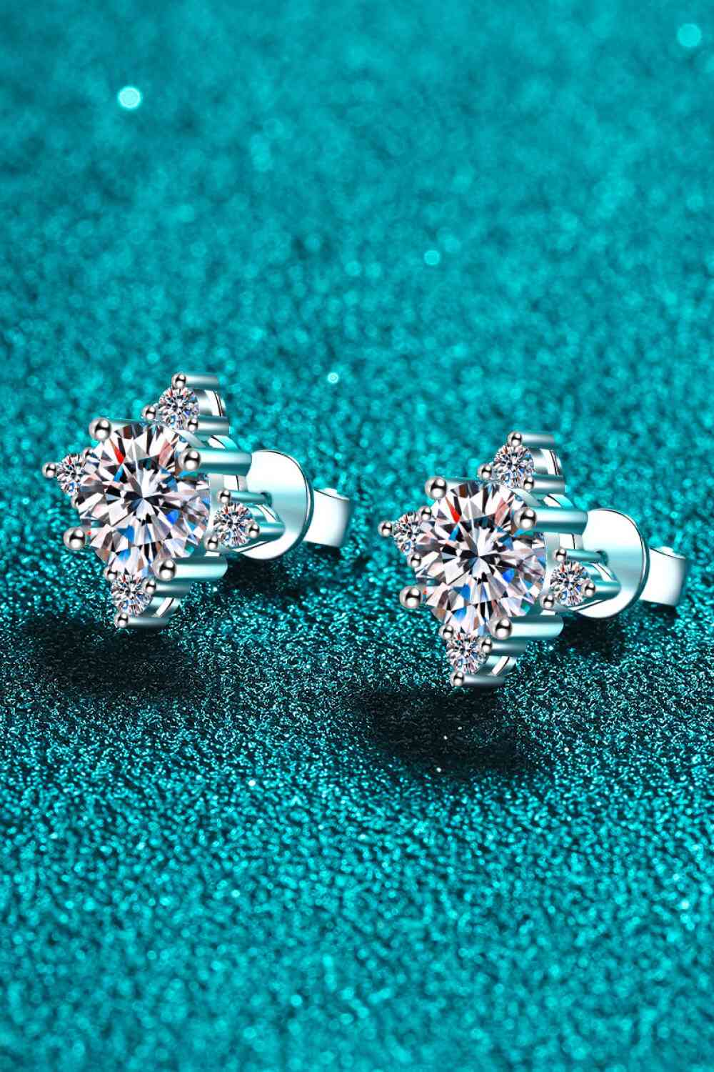 Four Leaf Clover 2 Carat Moissanite Stud Earrings - Silver / One Size - Women’s Jewelry - Earrings - 4 - 2024