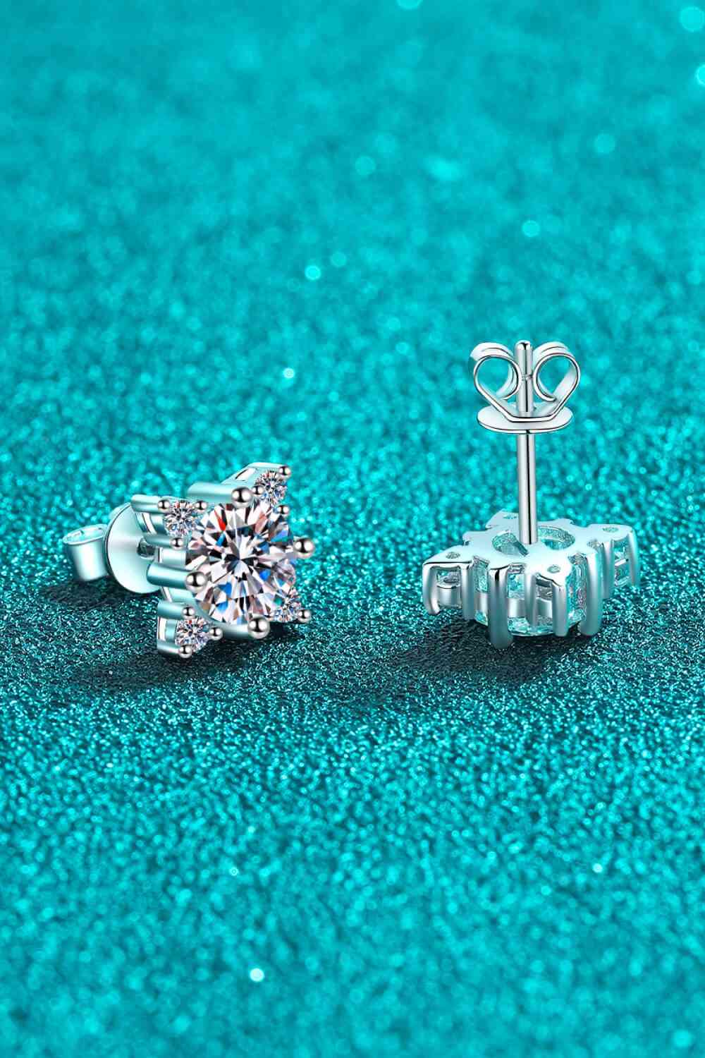 Four Leaf Clover 2 Carat Moissanite Stud Earrings - Silver / One Size - Women’s Jewelry - Earrings - 5 - 2024