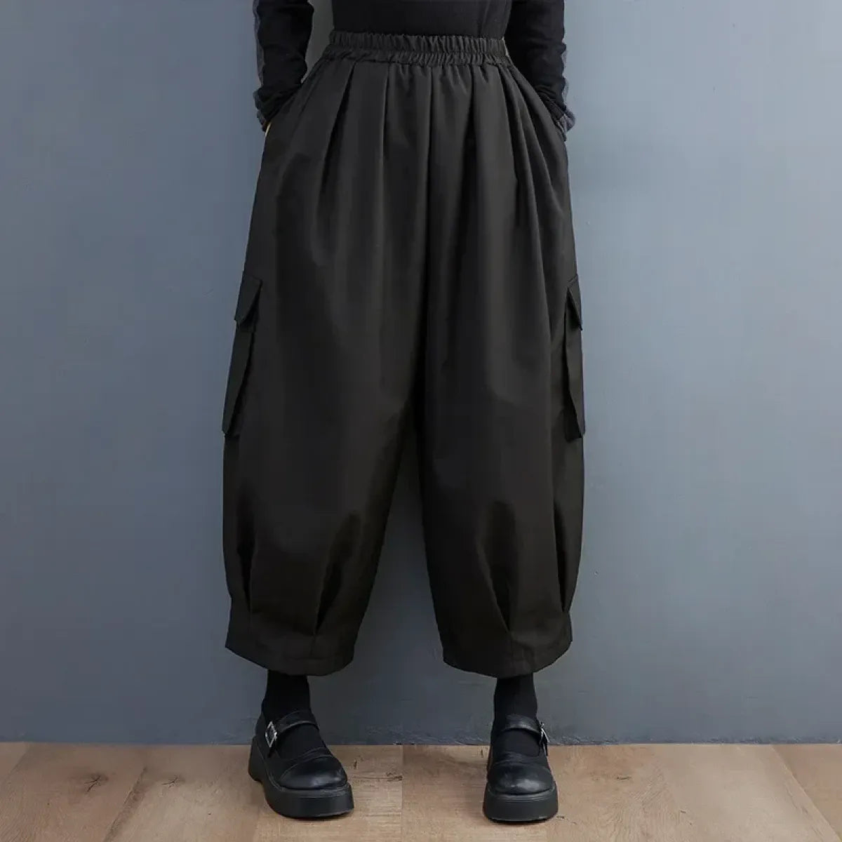 Oversized Cargo Pants – High Waist Loose Fit with Pocket Details - Bottoms - Women’s Pants - 1